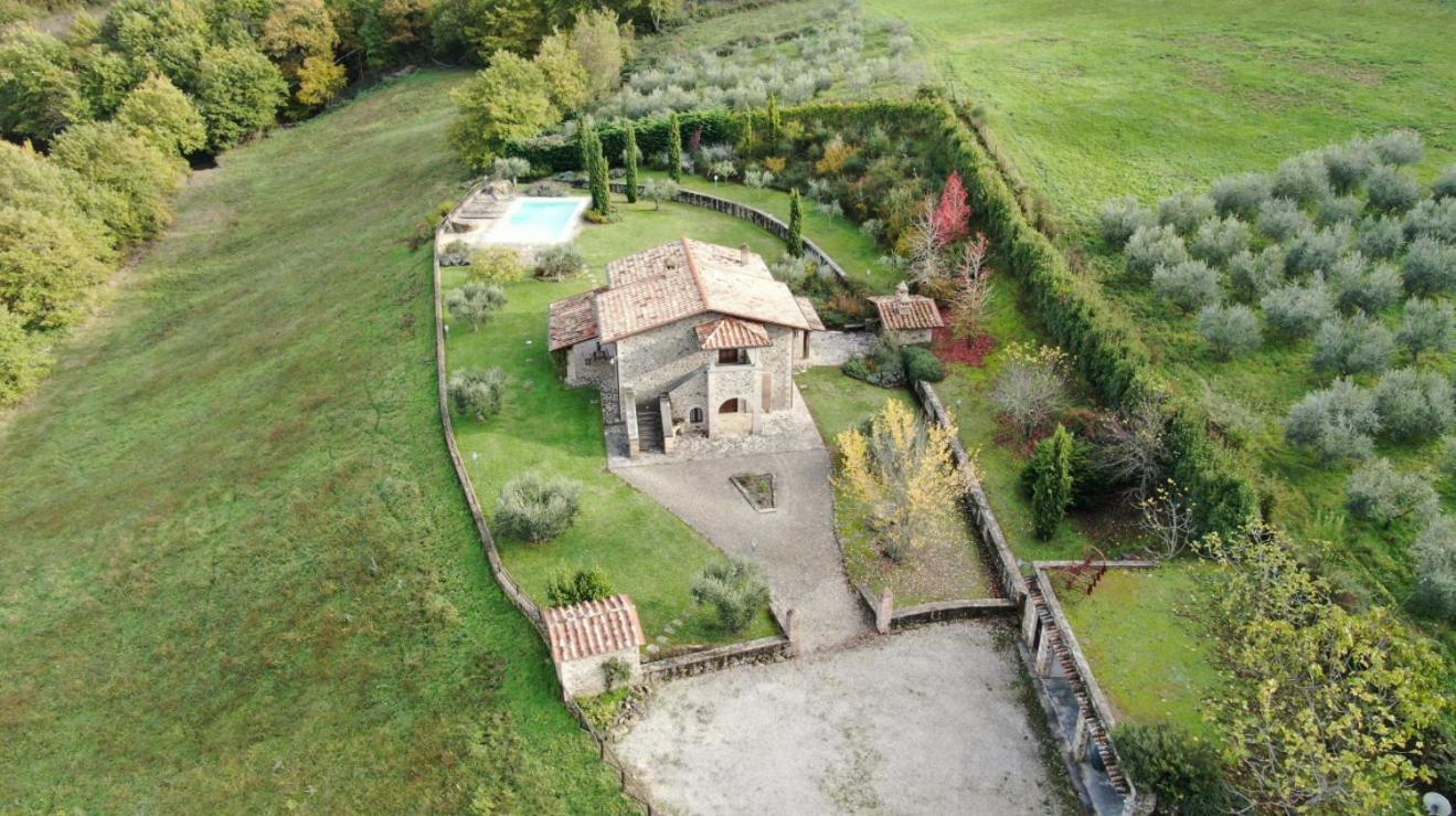 Villa Elisa - Private Pool & Airco Near Reschio Castle Lugnano ภายนอก รูปภาพ